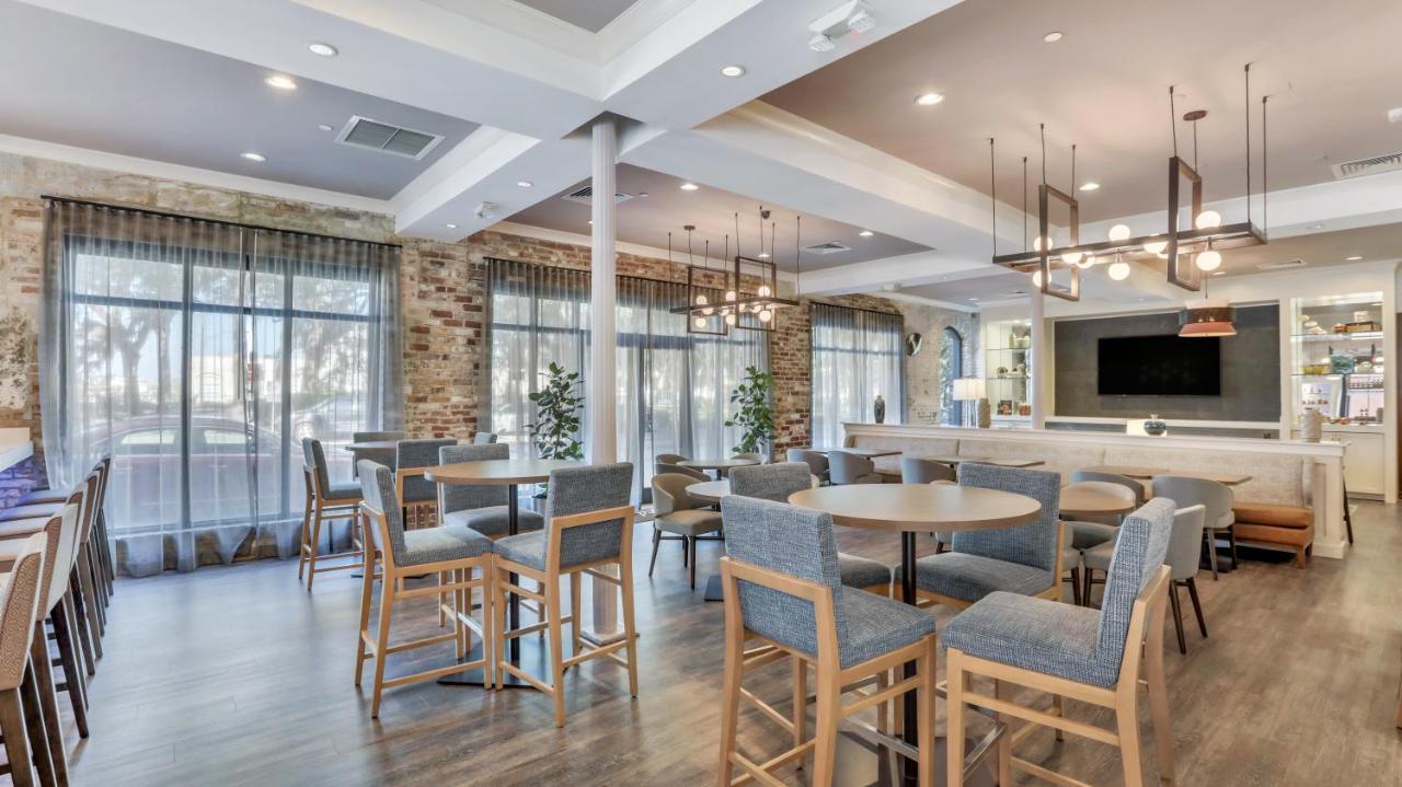 Staybridge Suites Savannah Historic District By Ihg Exterior foto
