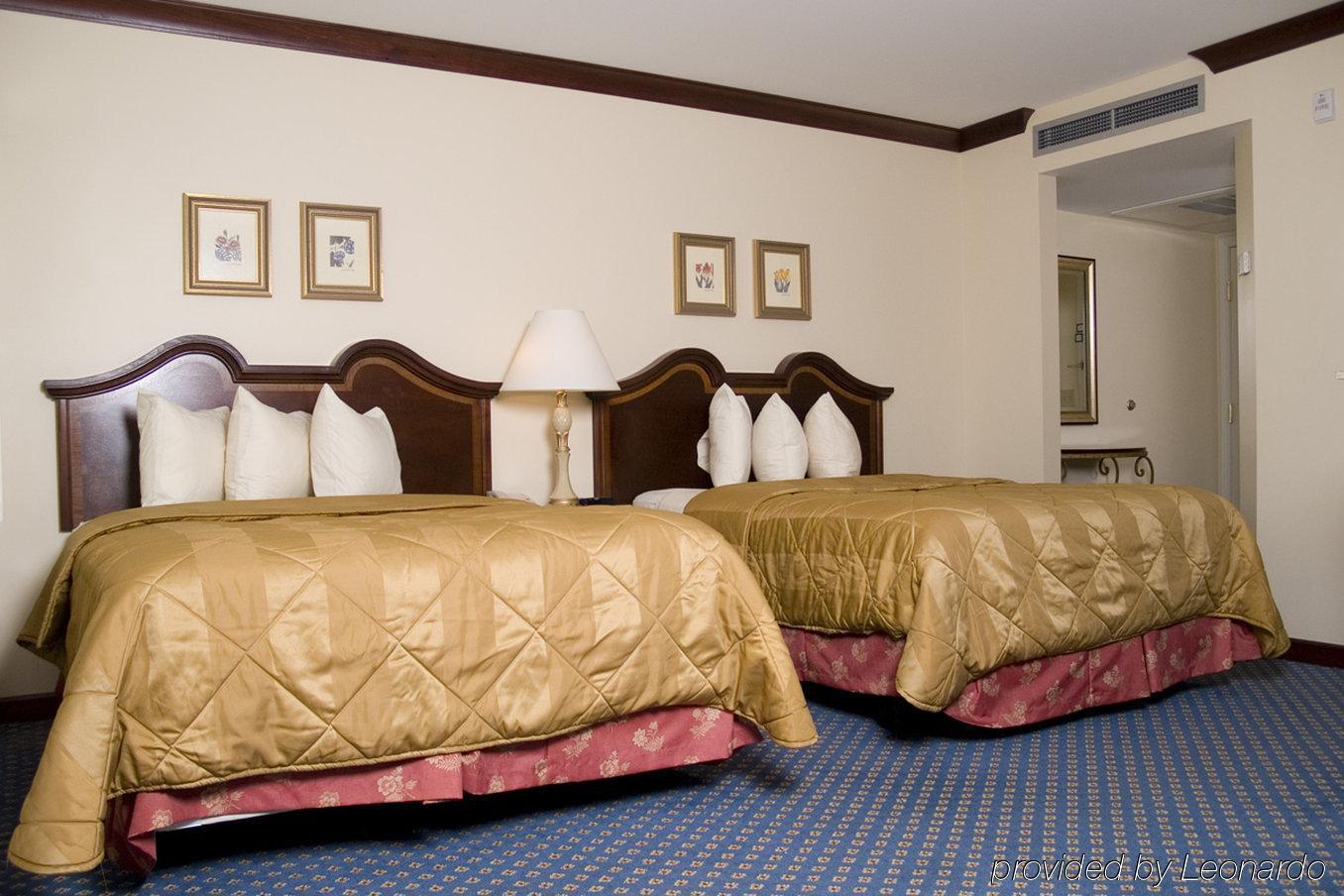 Staybridge Suites Savannah Historic District By Ihg Cameră foto